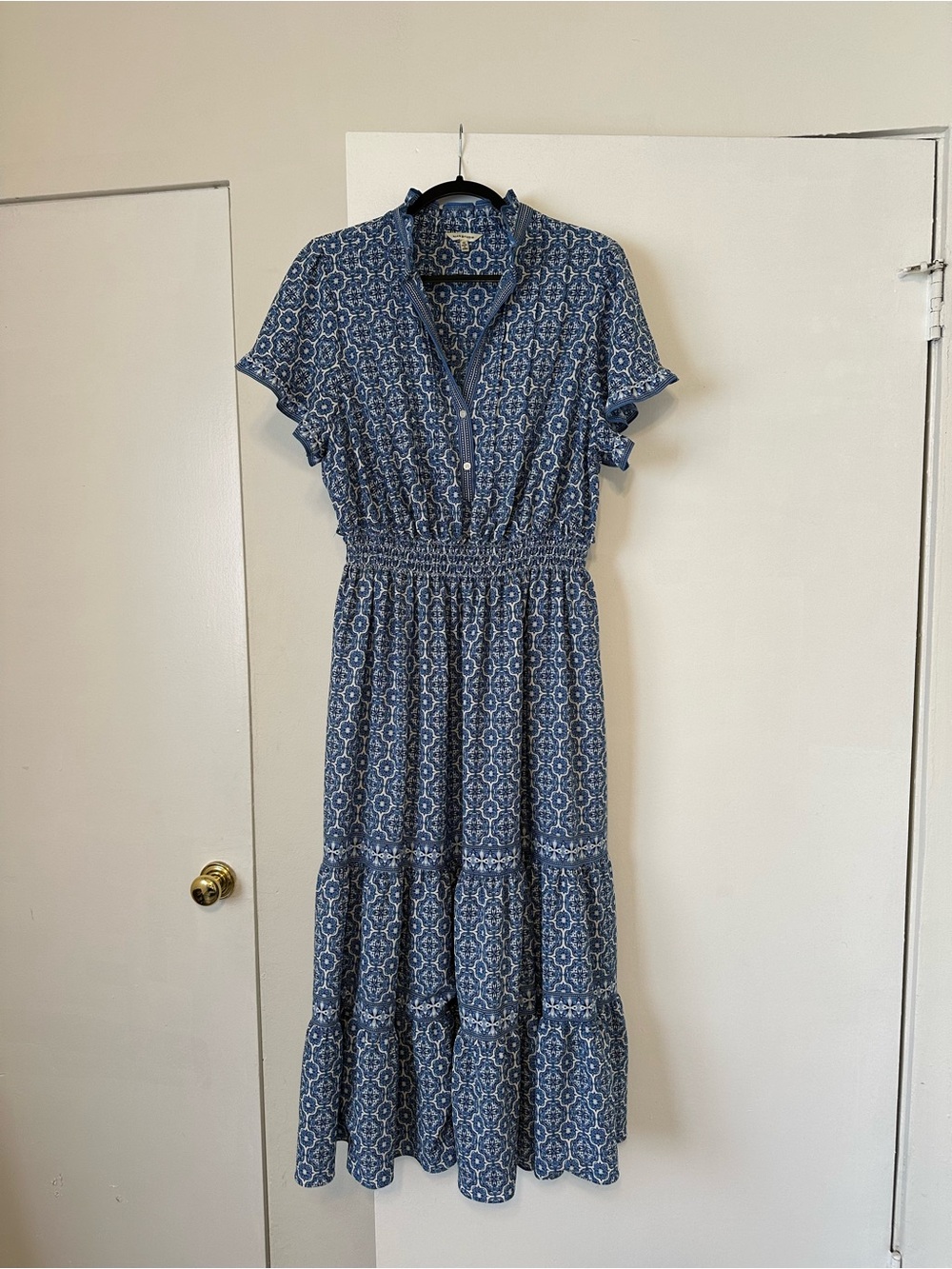 Max Studio Blue Patterned Short-Sleeve Tiered Maxi Dress